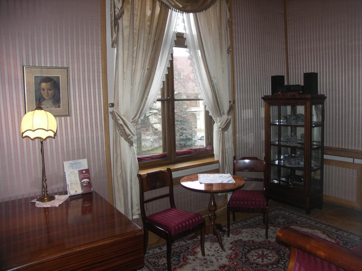 Hotel Zamek Pultusk Dom Polonii Bagian luar foto
