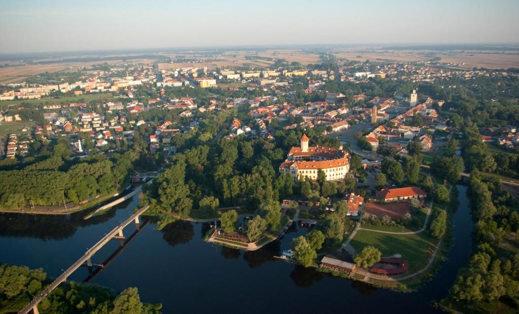 Hotel Zamek Pultusk Dom Polonii Bagian luar foto