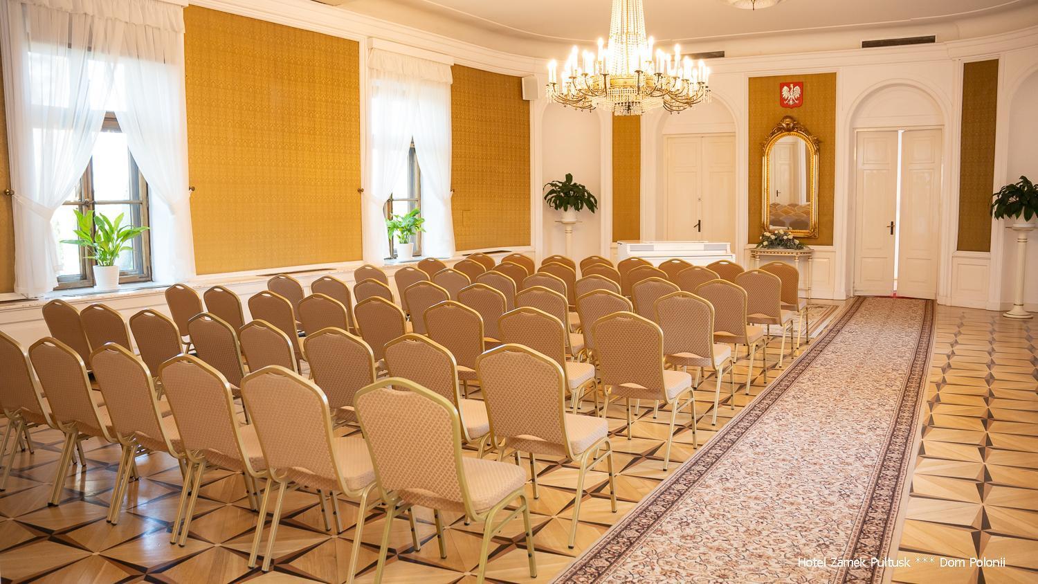 Hotel Zamek Pultusk Dom Polonii Bagian luar foto