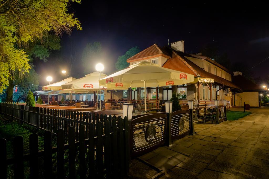 Hotel Zamek Pultusk Dom Polonii Bagian luar foto